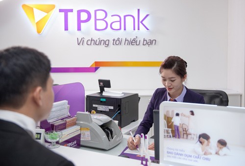 Hỗ trợ doanh nghiệp và nền kinh tế: Ngân hàng không “đơn thương độc mã”
